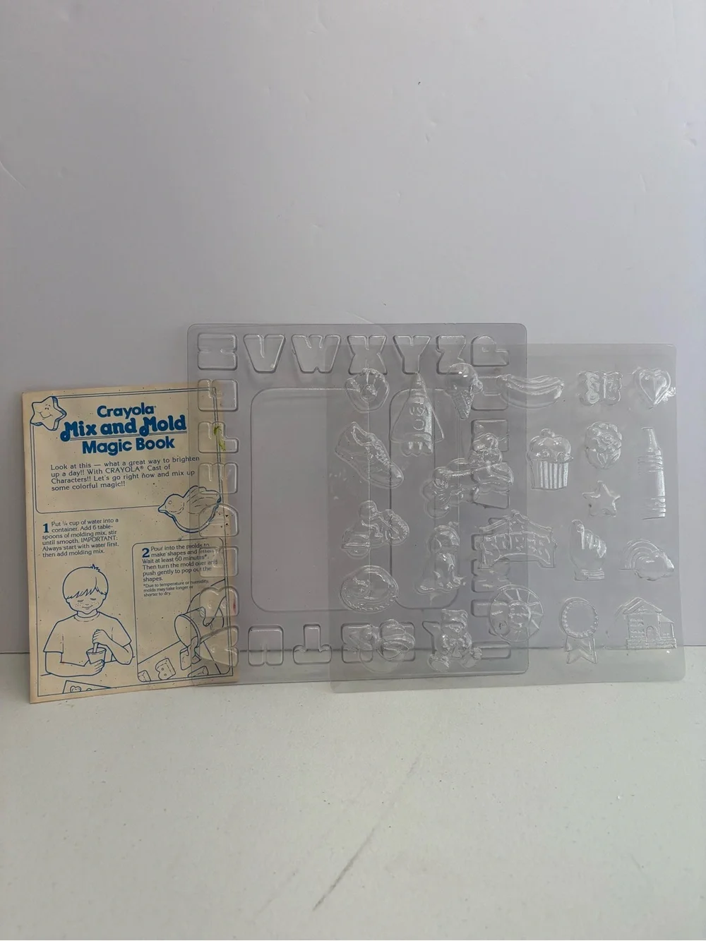 Crayola Crayon Cast Of Characters Molding Trays Magic Book Mold Vintage 1987